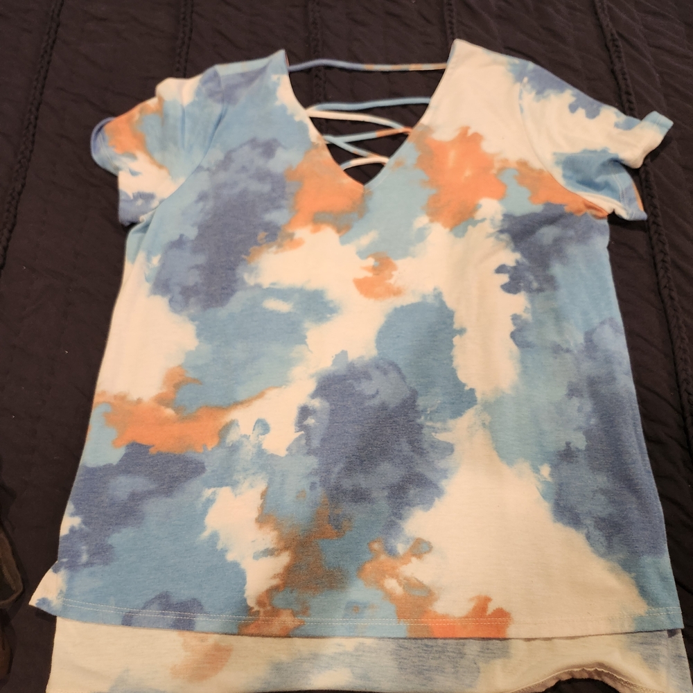 Tie-Dye V-Neck Women’s Top